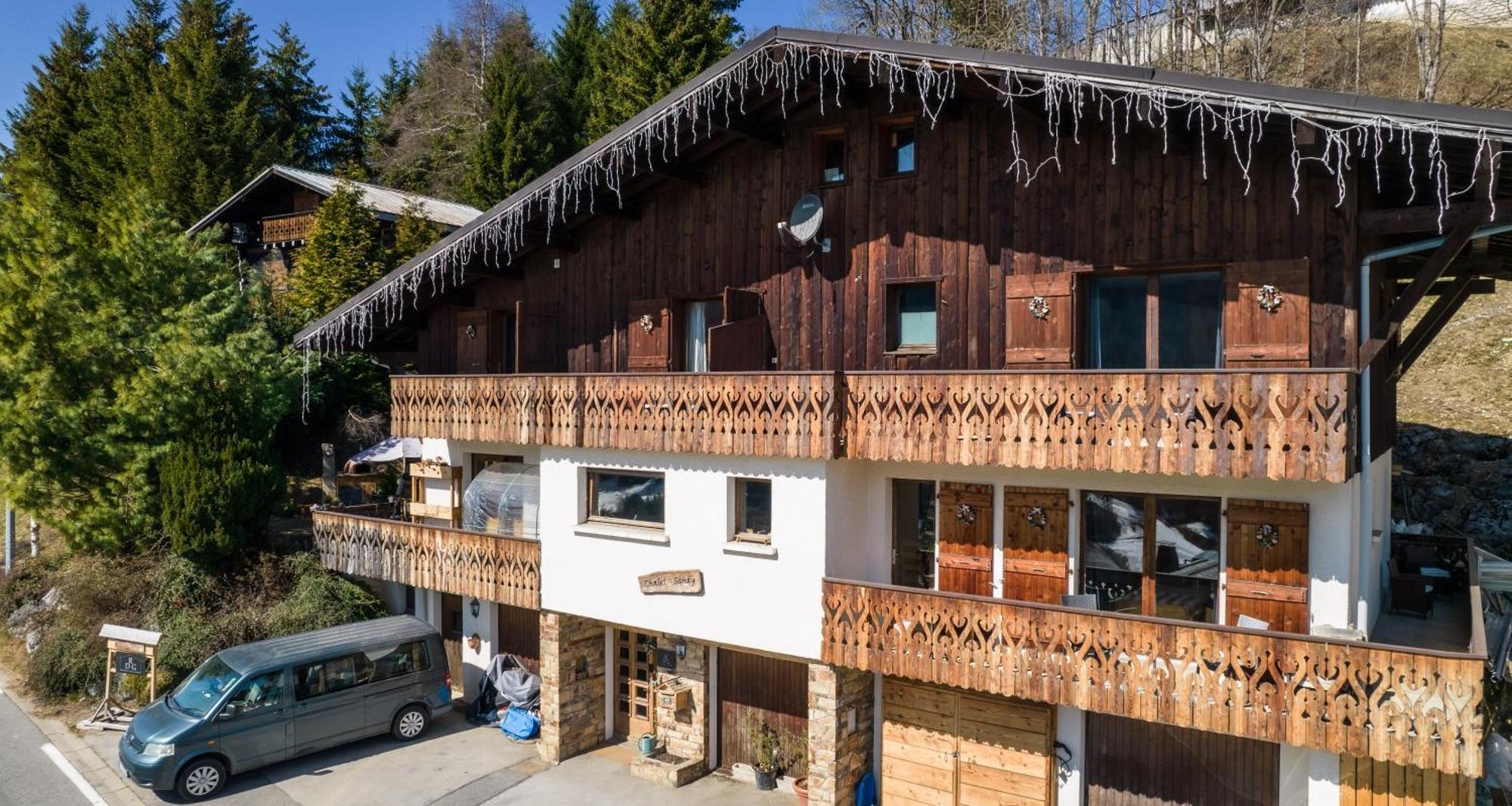 莱热Chalet Sandy住宿加早餐旅馆 外观 照片